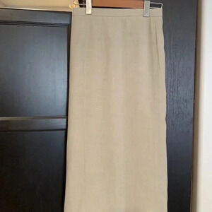 AE Oatmeal Lined Skirt  Sz 18